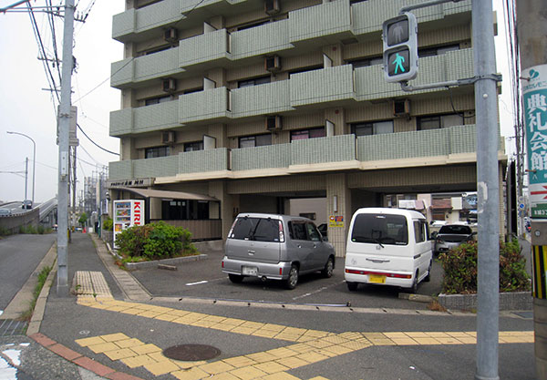 駐車場ビフォー